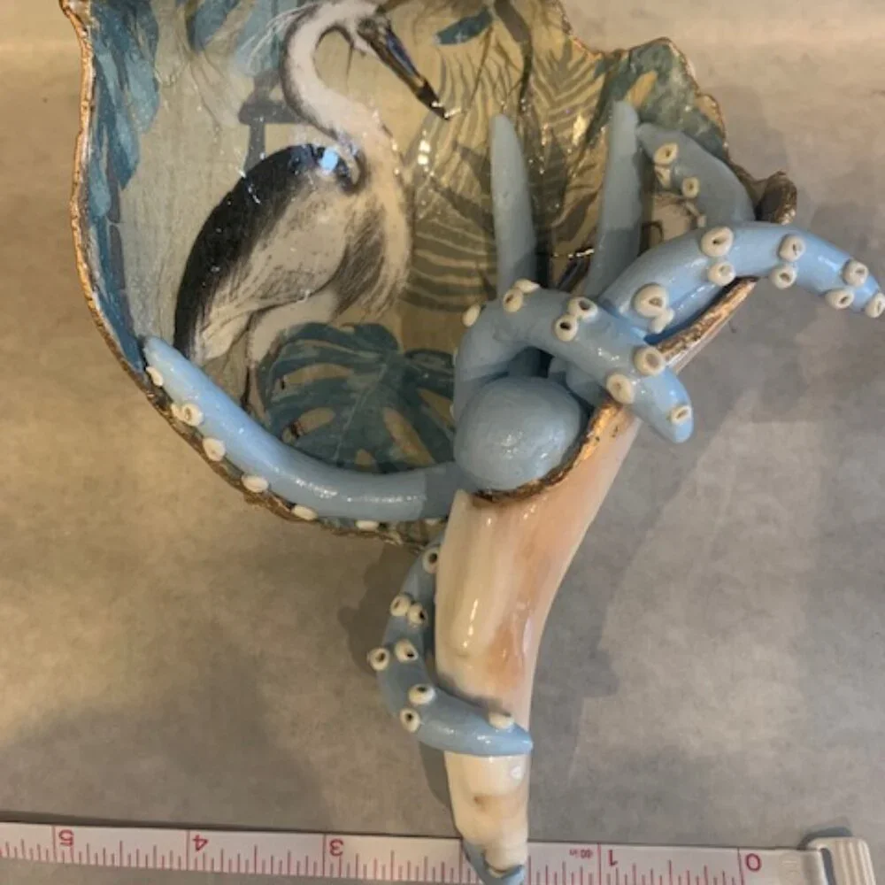 Handmade Shell Art Decor (light blue octopus) - Picture 7 of 7
